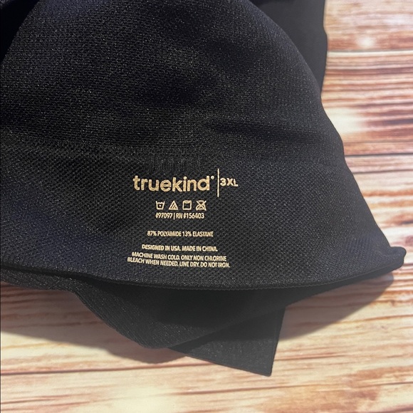 Truekind Reactive Sport Bra - Picture 4 of 4